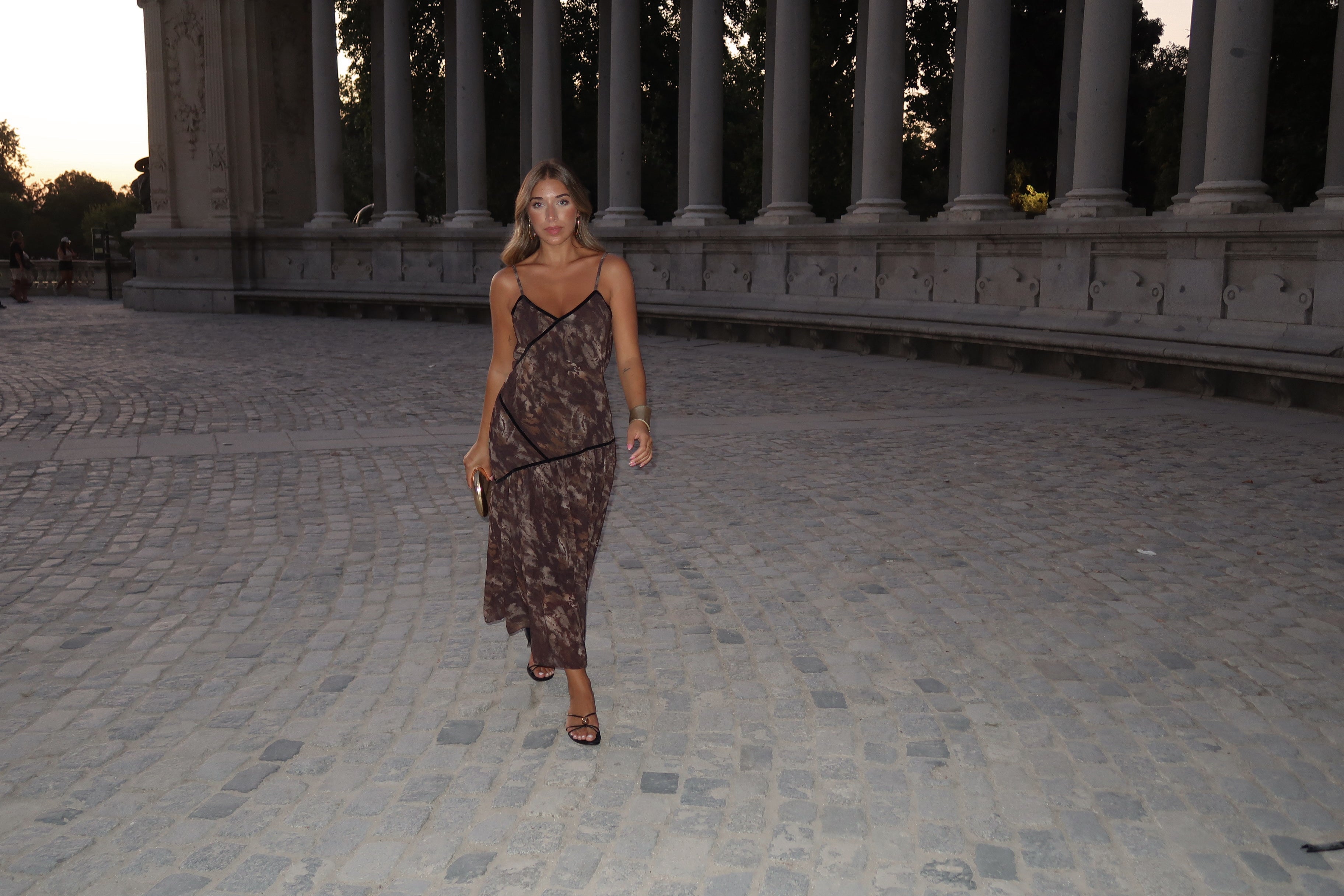 VESTIDO KANDY MARRON