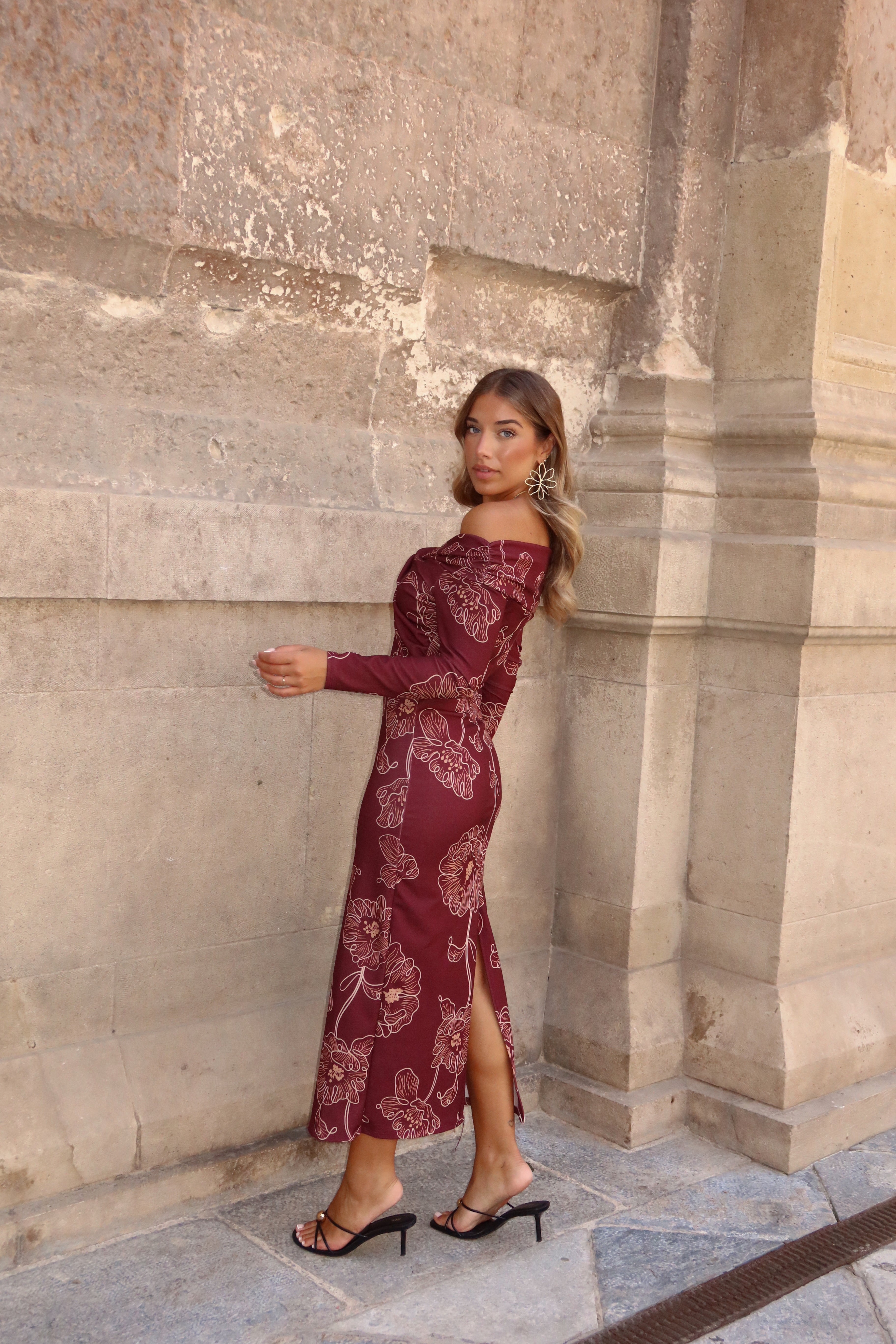 VESTIDO BARDOT ESTAMPADO GRANATE