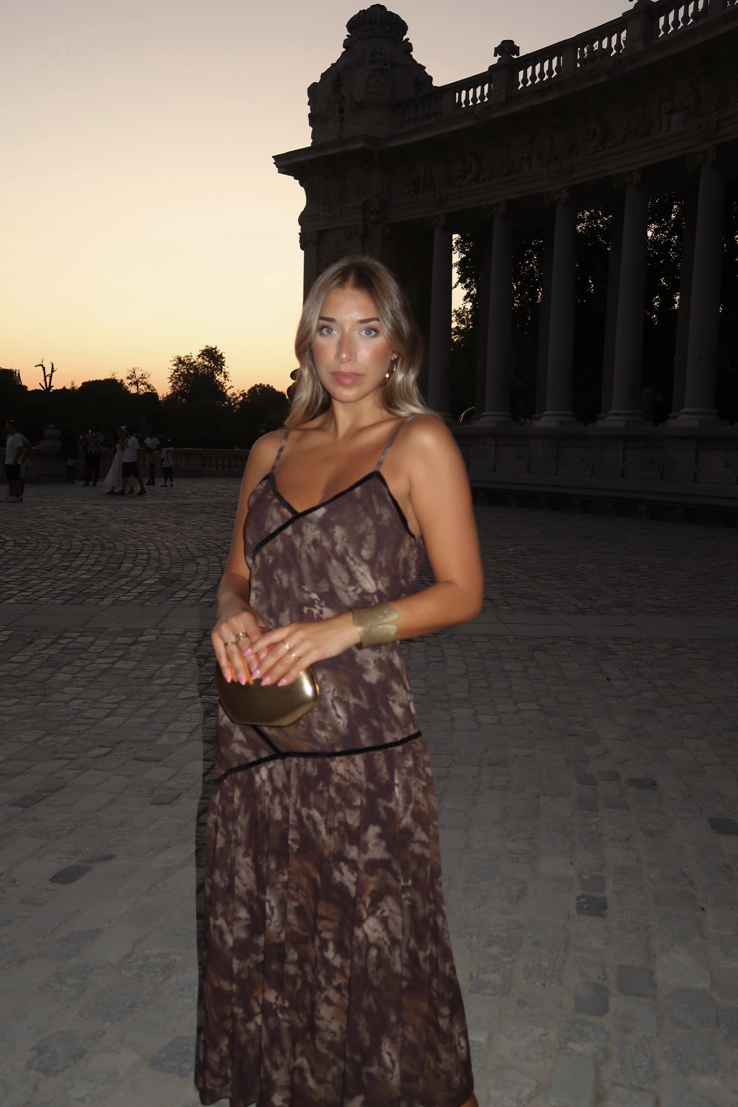 VESTIDO KANDY MARRON