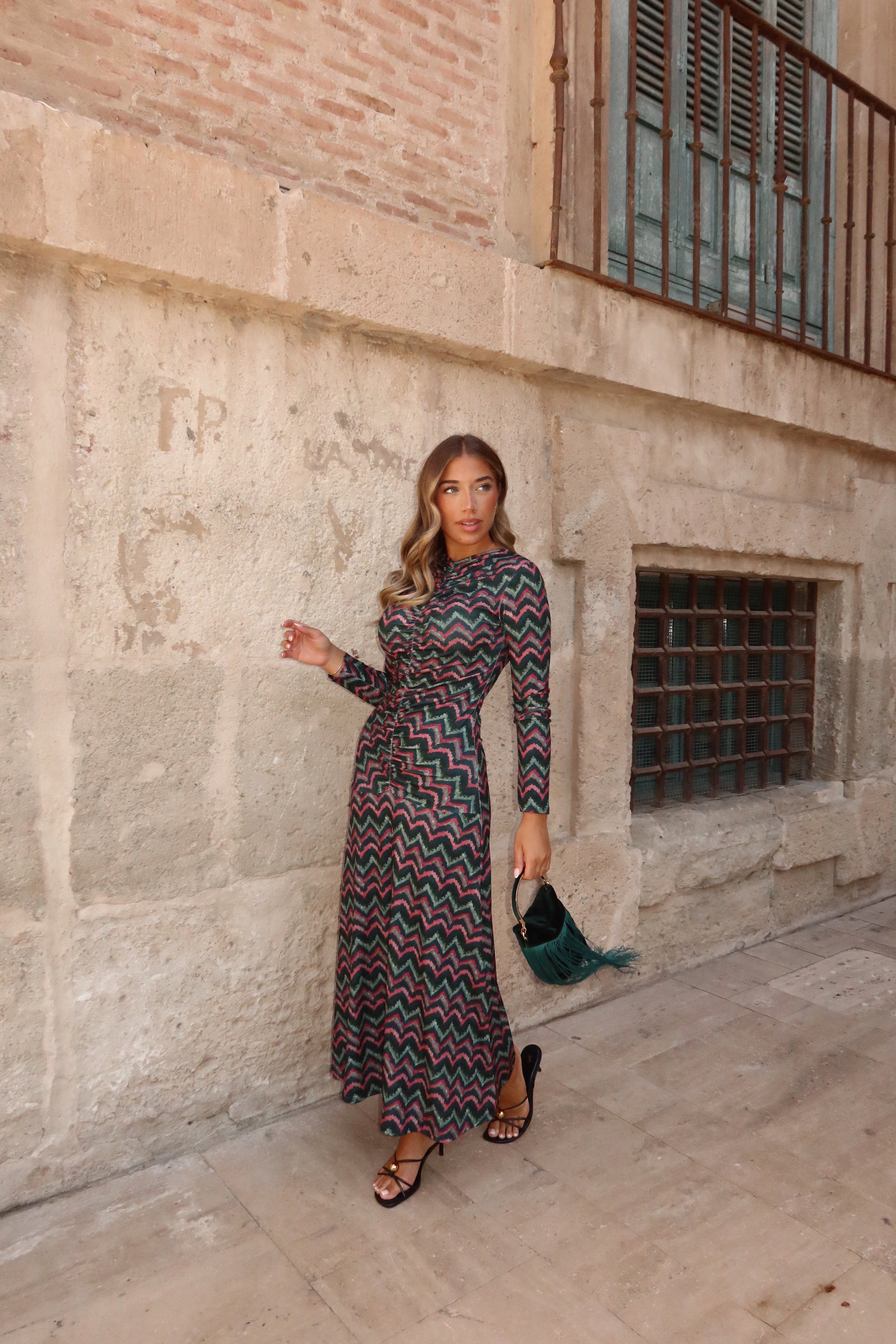 VESTIDO CUERPO DRAPEADO ZIGZAG VERDE